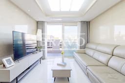 Small deposit and all furnished house in Seoul