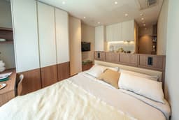 [Suite Queen] Furnished and Serviced Apartment near Yeouido