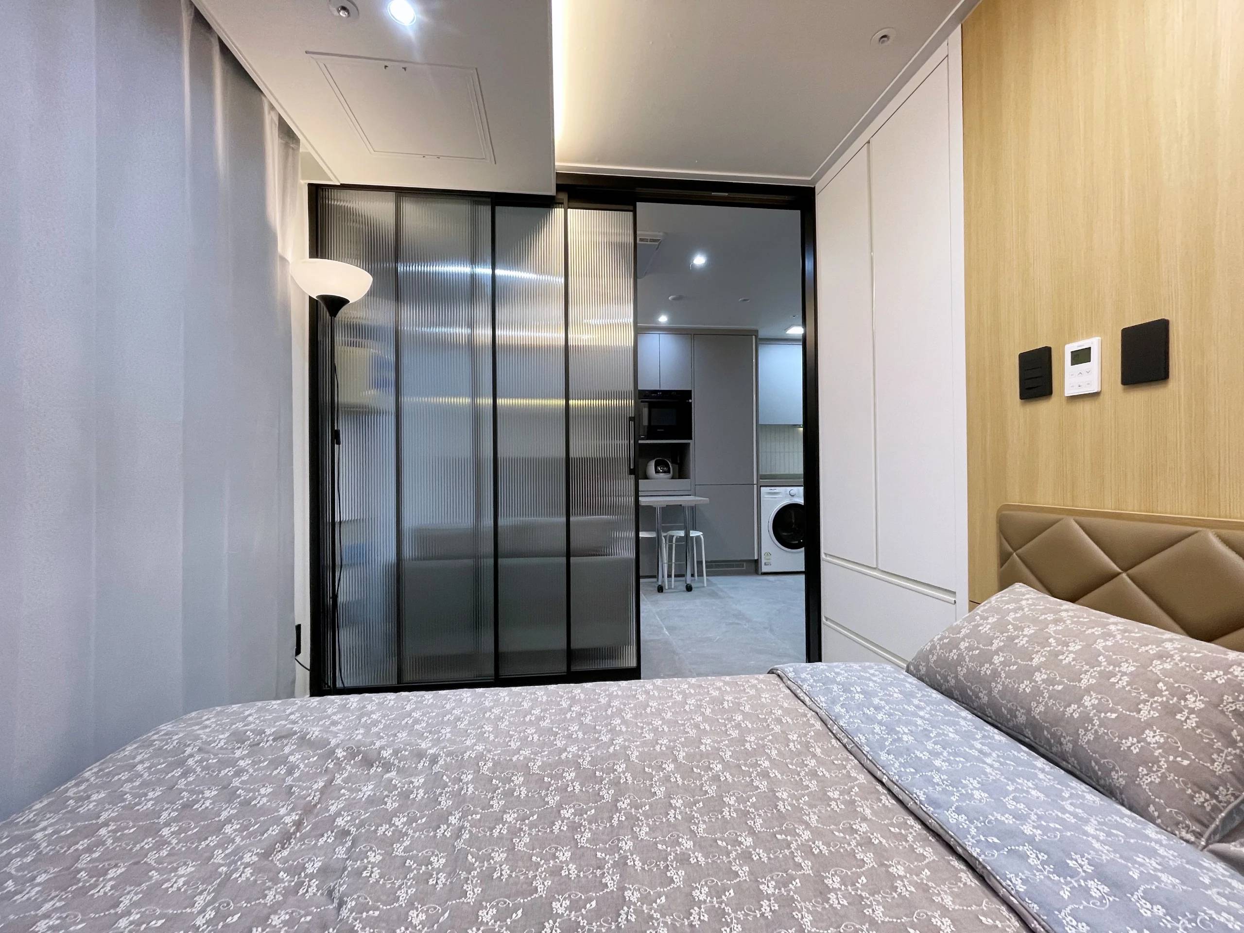 Small deposit and all furnished house in Seoul - photo 2