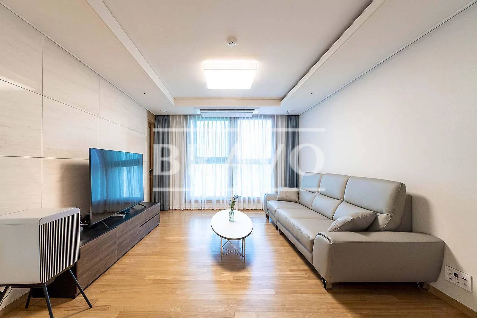 Small deposit and all furnished house in Seoul - photo 2