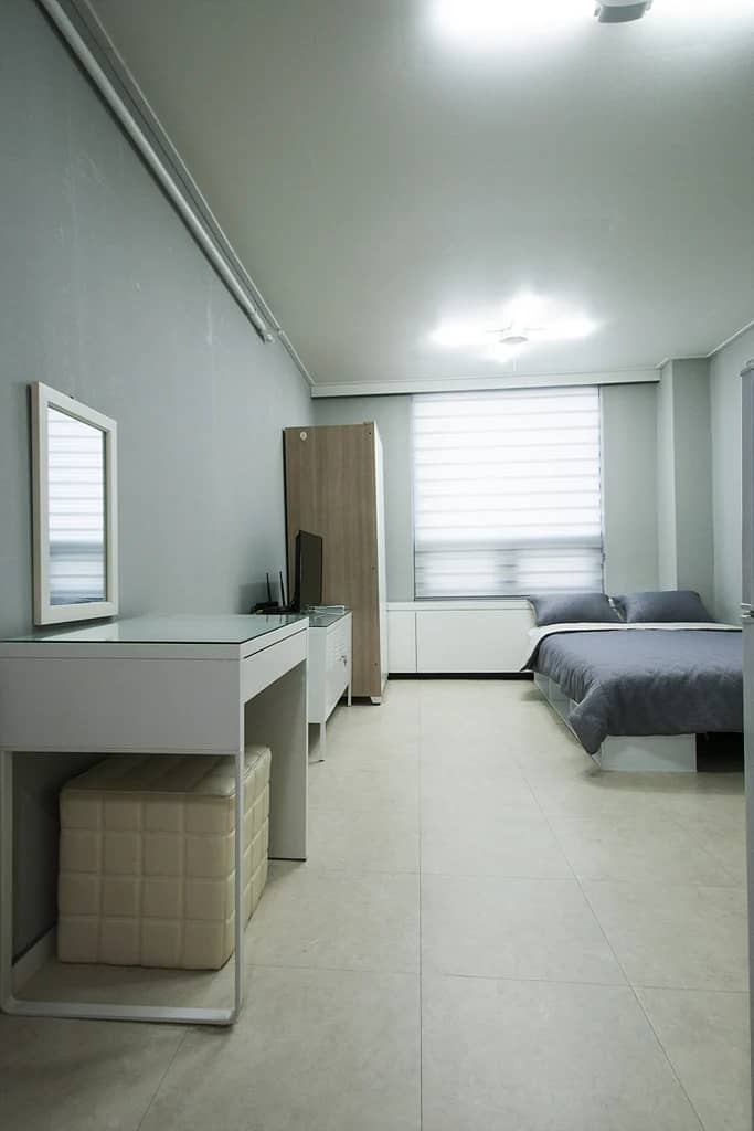 Small deposit and all furnished house in Seoul - photo 1