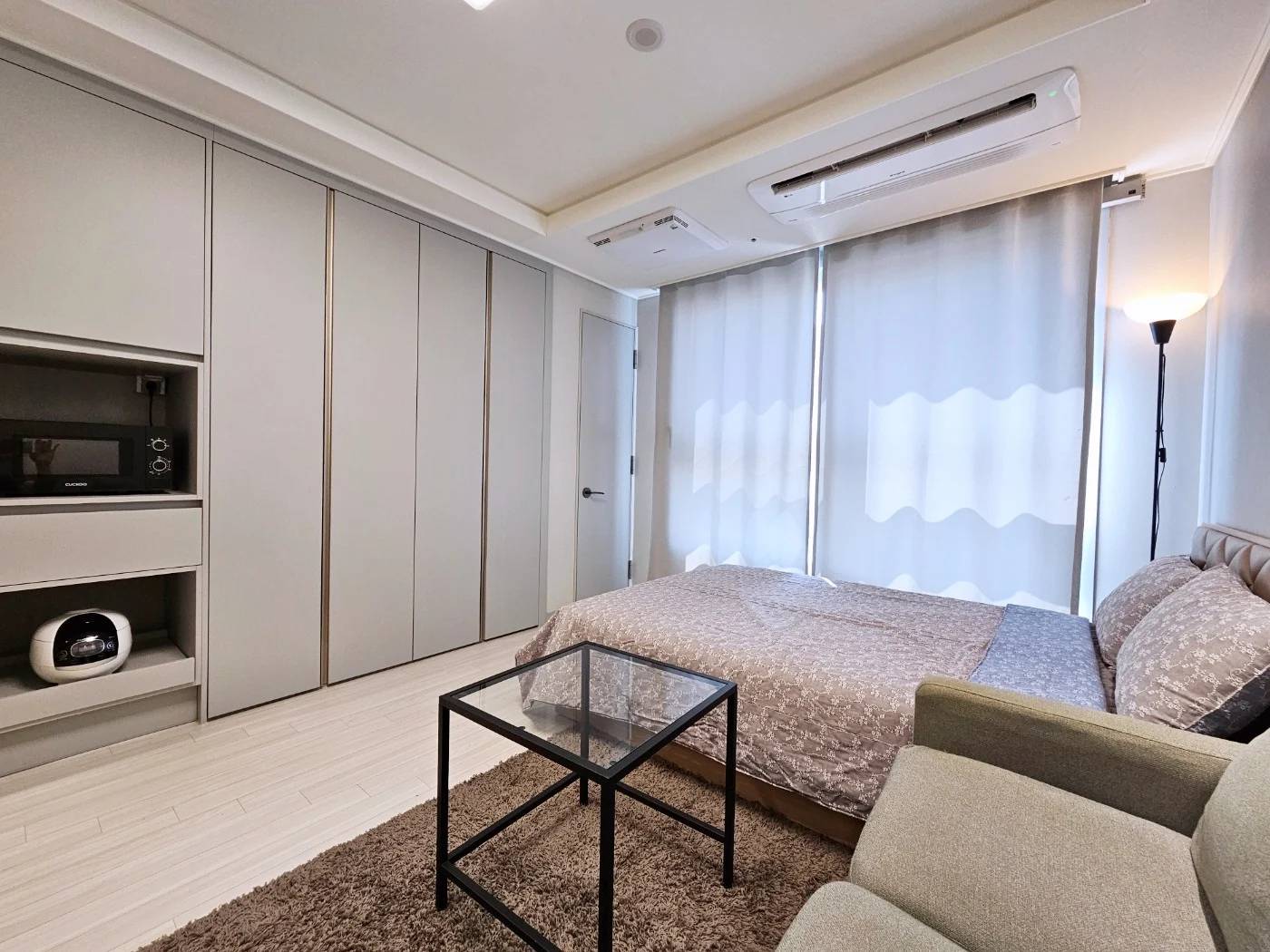 Small deposit and all furnished house in Seoul - photo 2