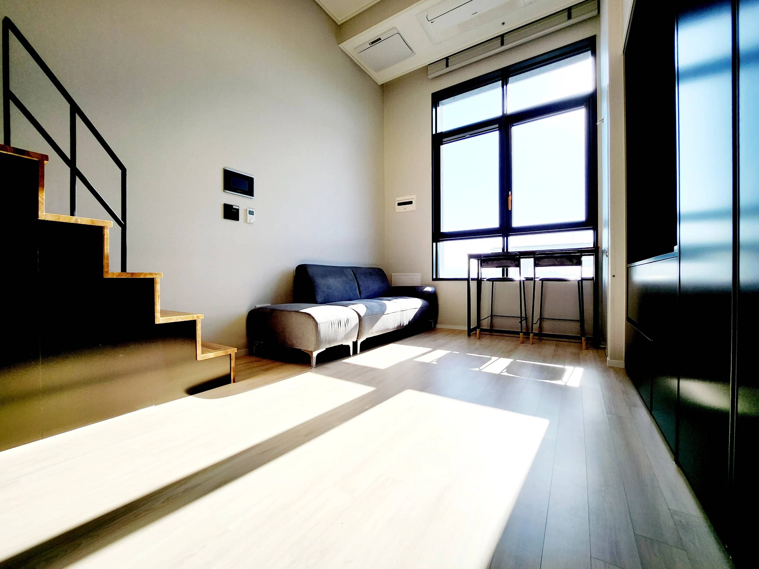 Small deposit and all furnished house in Seoul - photo 2