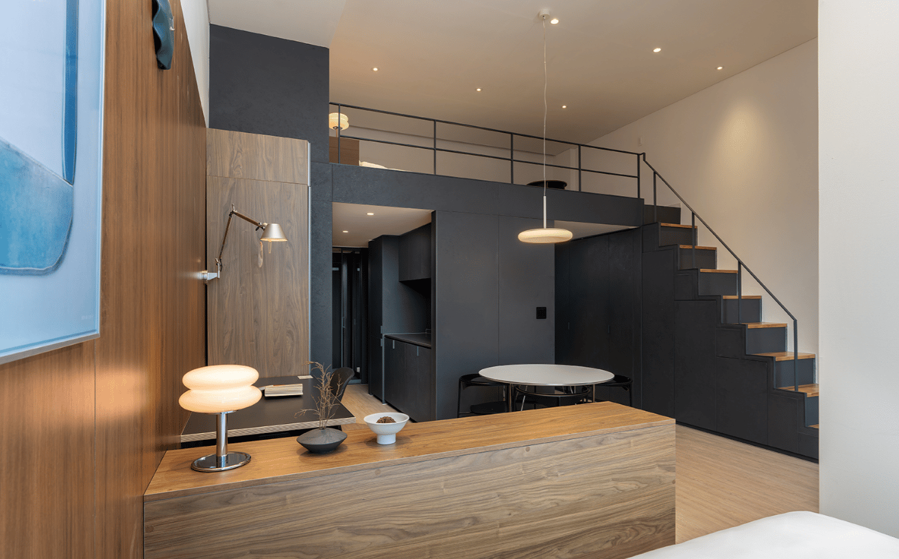 Loft-style . Fully furnished. Free room cleaning. Vacant. - photo 1