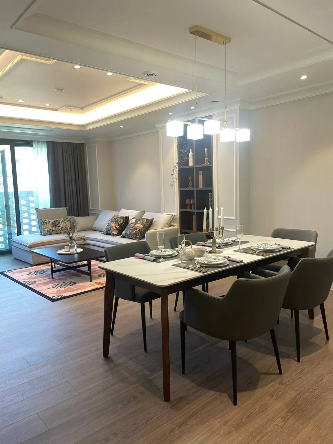 Like PentHouse, 2BR, 2BA, 30Meals/mo, 6Rounding/mo. - photo 2