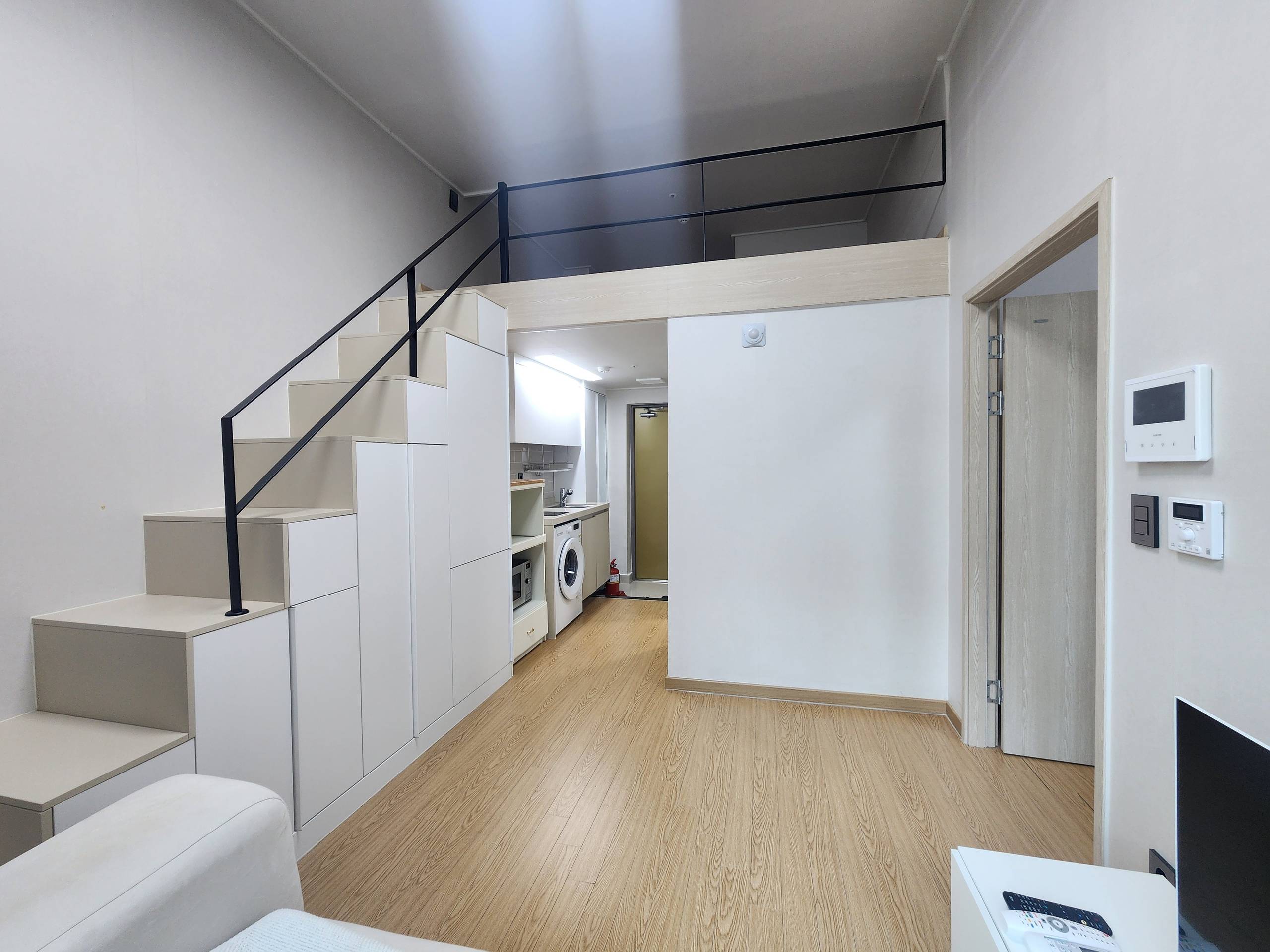 New, Loft, 1BR, Bigger Size, Fully Furnished Near Gangnam Stn. - photo 2