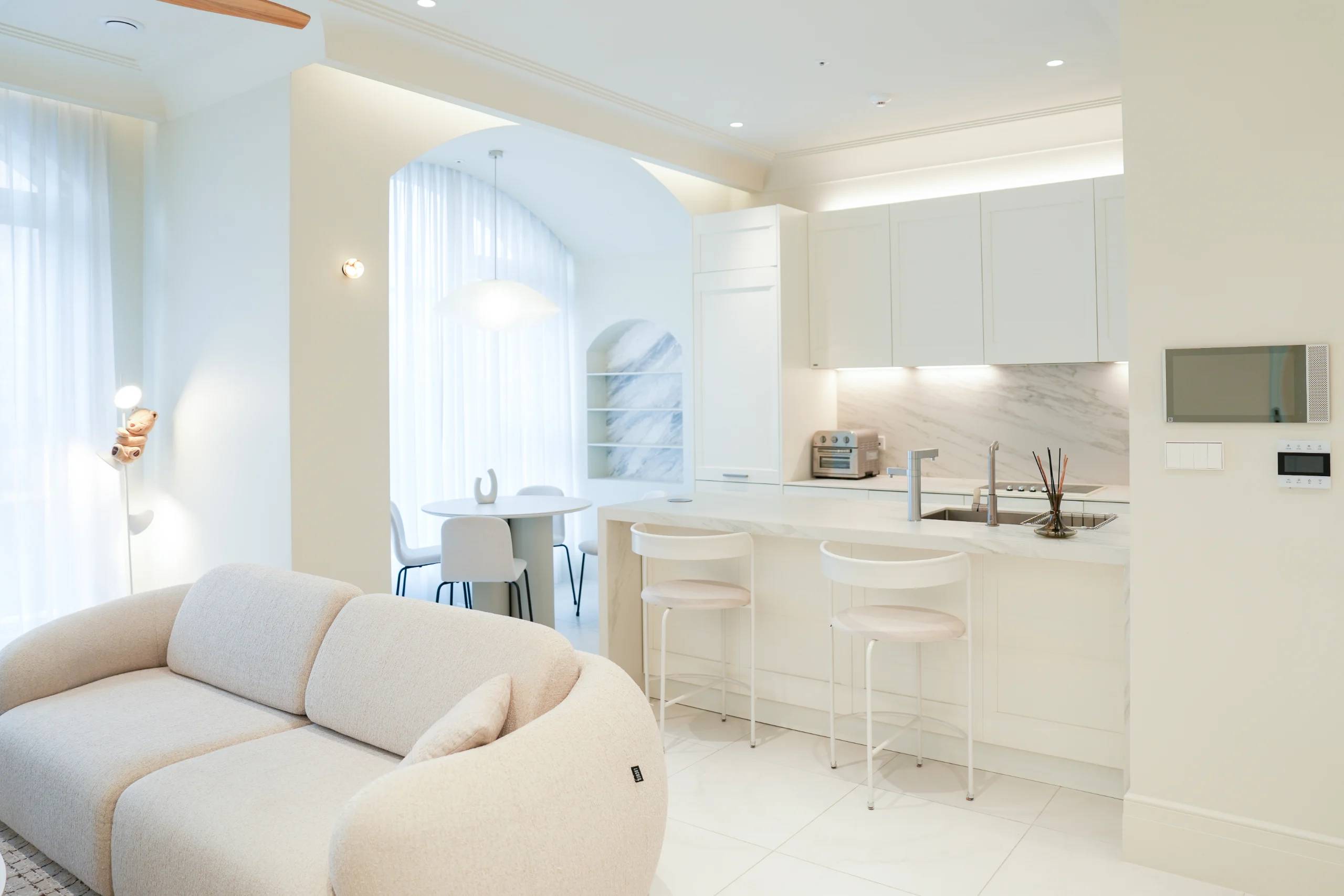 5minutes to Gangnam station, New, Fully Furnished, Great View, NO ARC. - photo 1