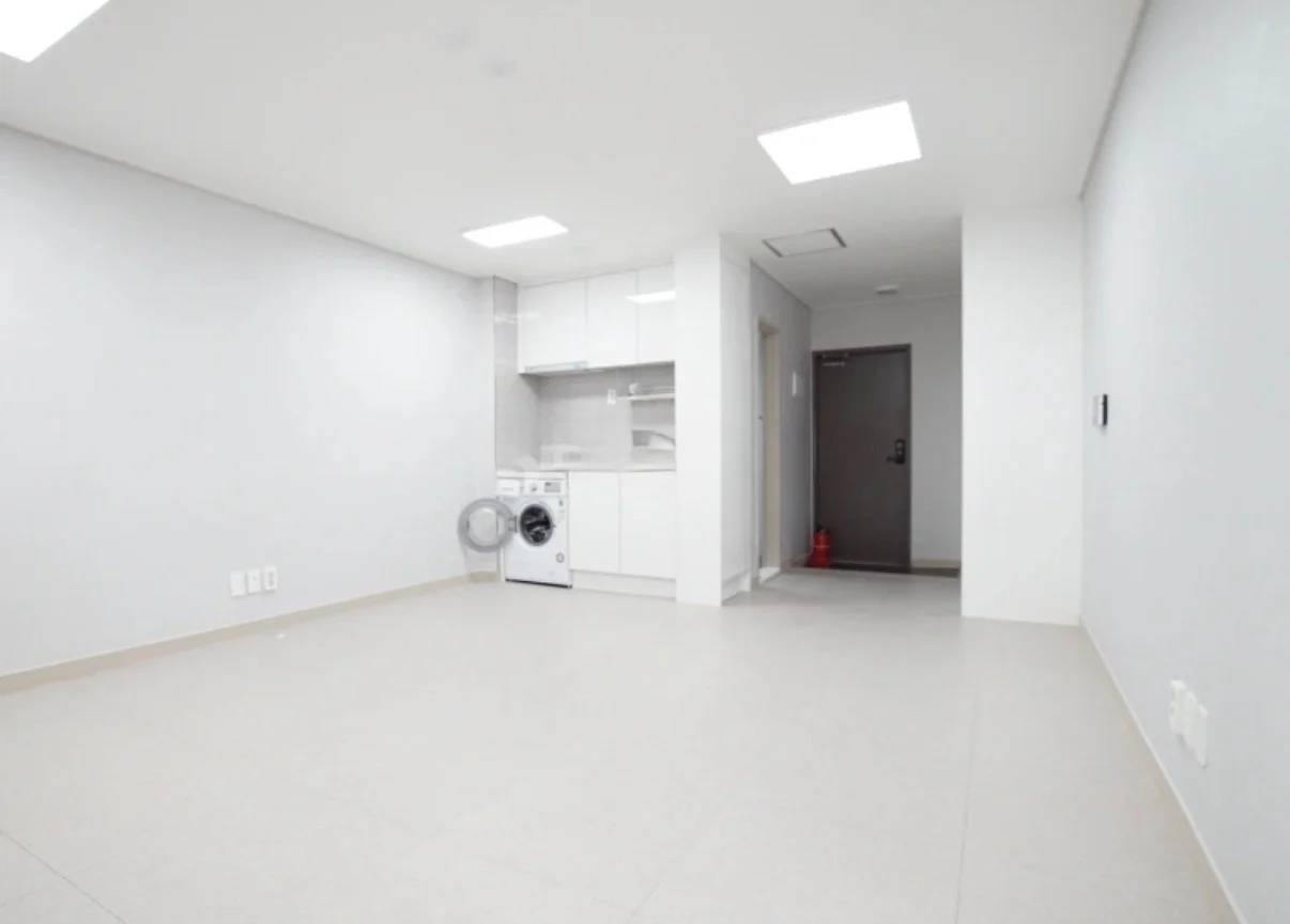 Business, ARC OK, 3minutes to Gangnam stn. Available from Aug 21. - photo 1