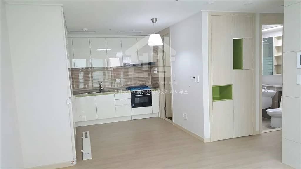 1BA, 1LR, 1BA, 2.7M Height, Near Seodaemun, City-hall Stn. - photo 2