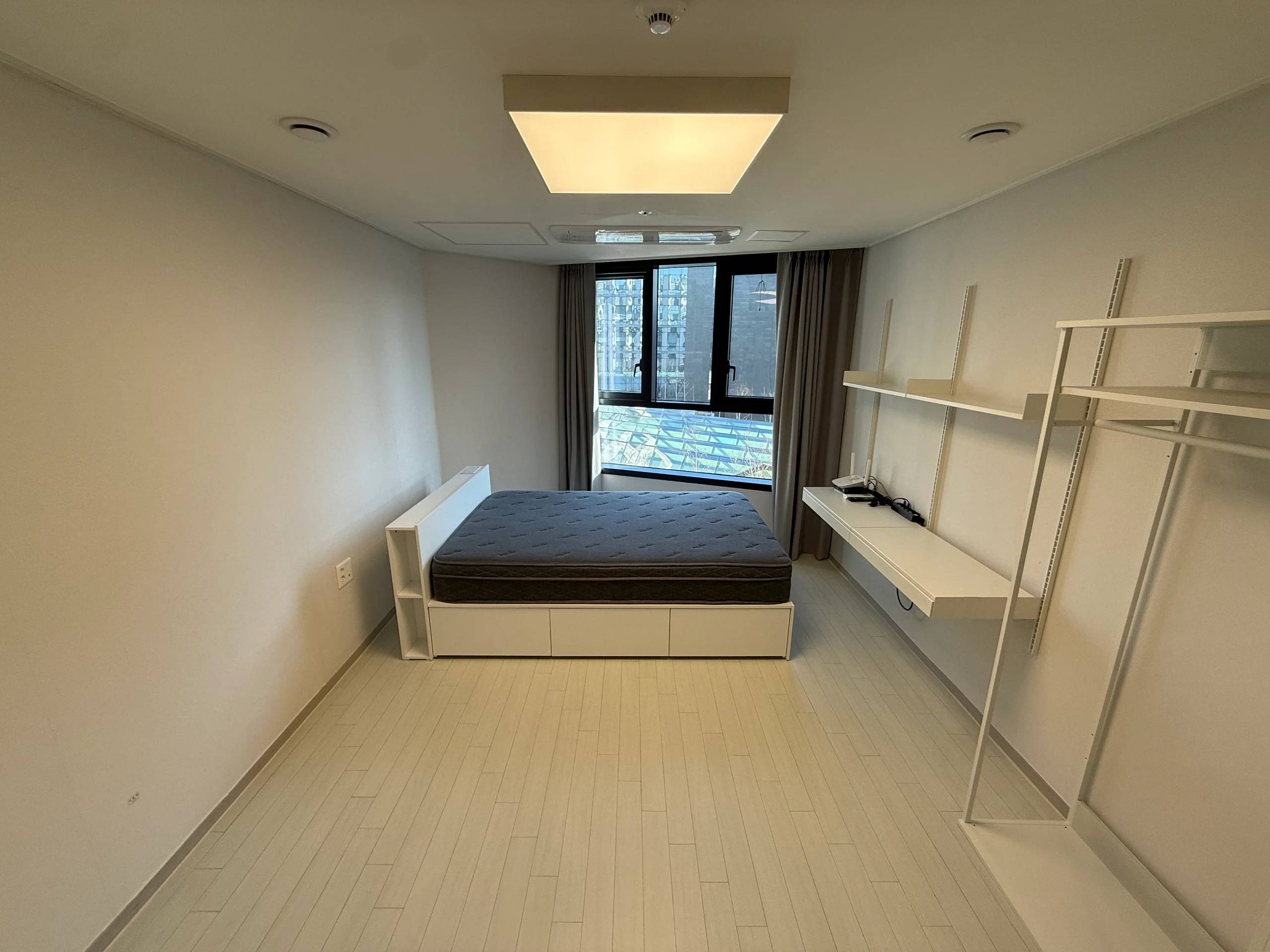 1BR, 1BA, ARC, Rent Free for 6mo. or 12mo. Contract, Superior. - photo 1