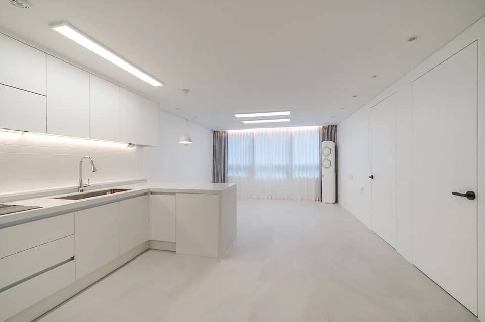 1 Minute Walk to Gangnam Station, 2BR, 2BA, Fully Furnished - photo 2