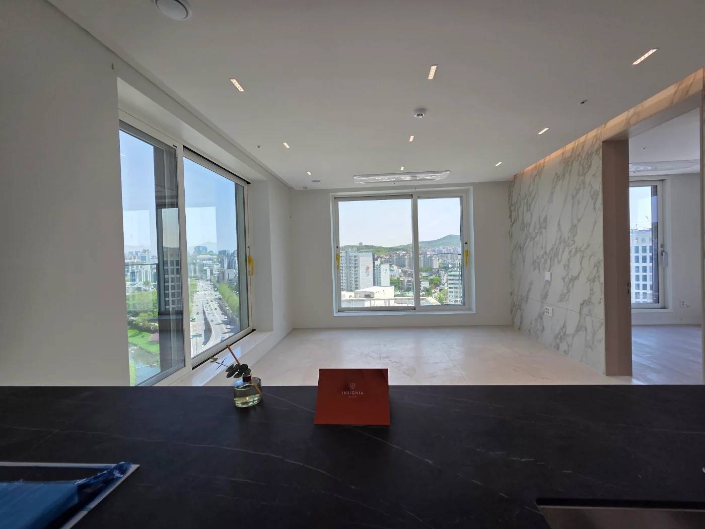 3-Room Han River View  Forest View High-End Officetel with Full Options, New - photo 1