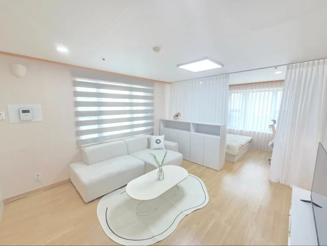 Small deposit and all furnished house in Seoul photo 1