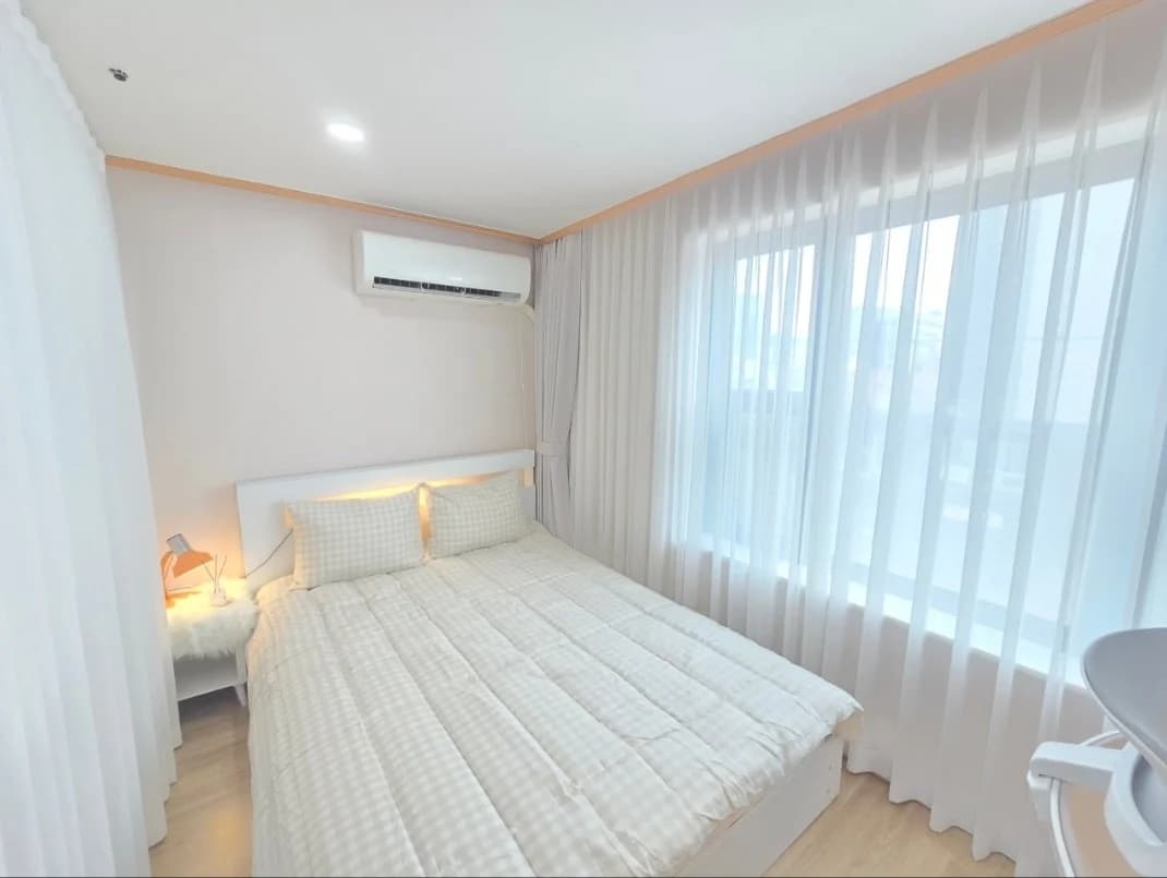 Small deposit and all furnished house in Seoul 2