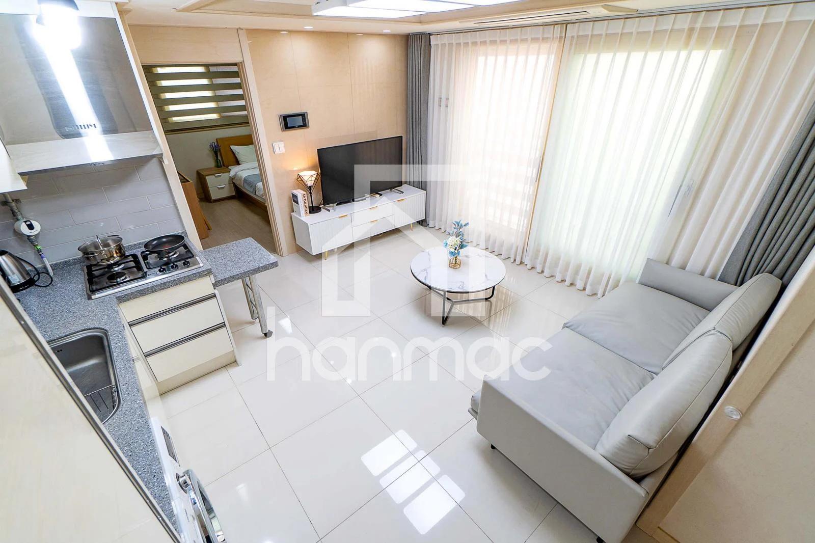 Small deposit and all furnished house in Seoul 2