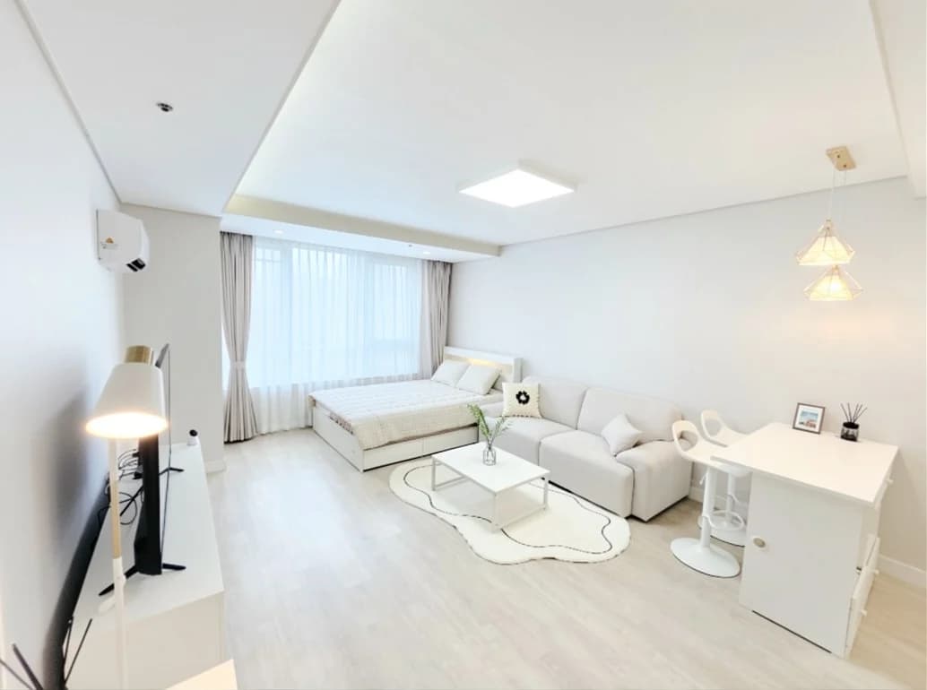 Small deposit and all furnished house in Seoul photo 1