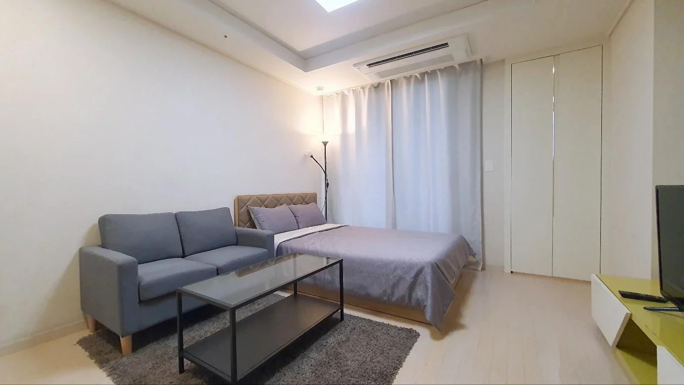 Small deposit and all furnished house in Seoul photo 1