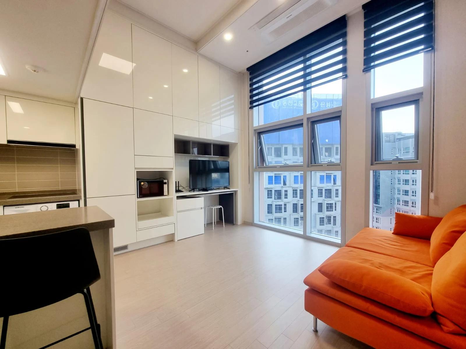 Small deposit and all furnished house in Seoul photo 1
