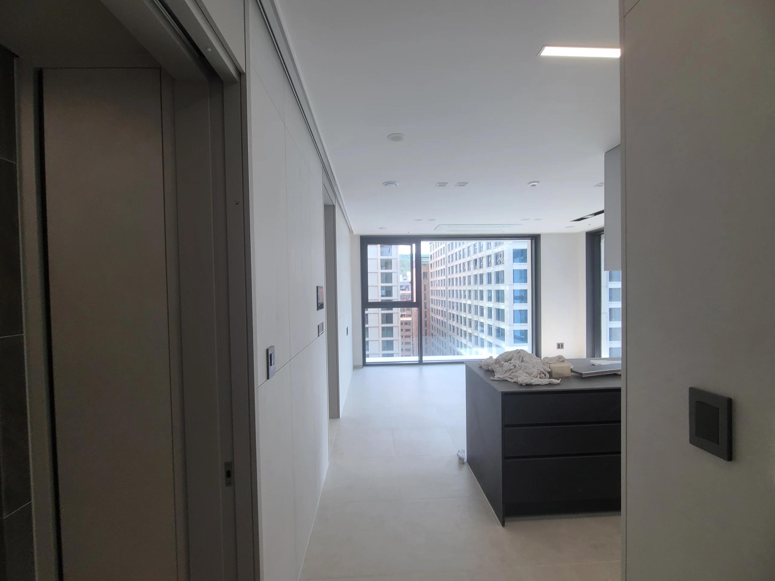 2BR, 1BA,Brand New, 5-Minute to Nambu Terminal Stn, GYM, POOL photo 1