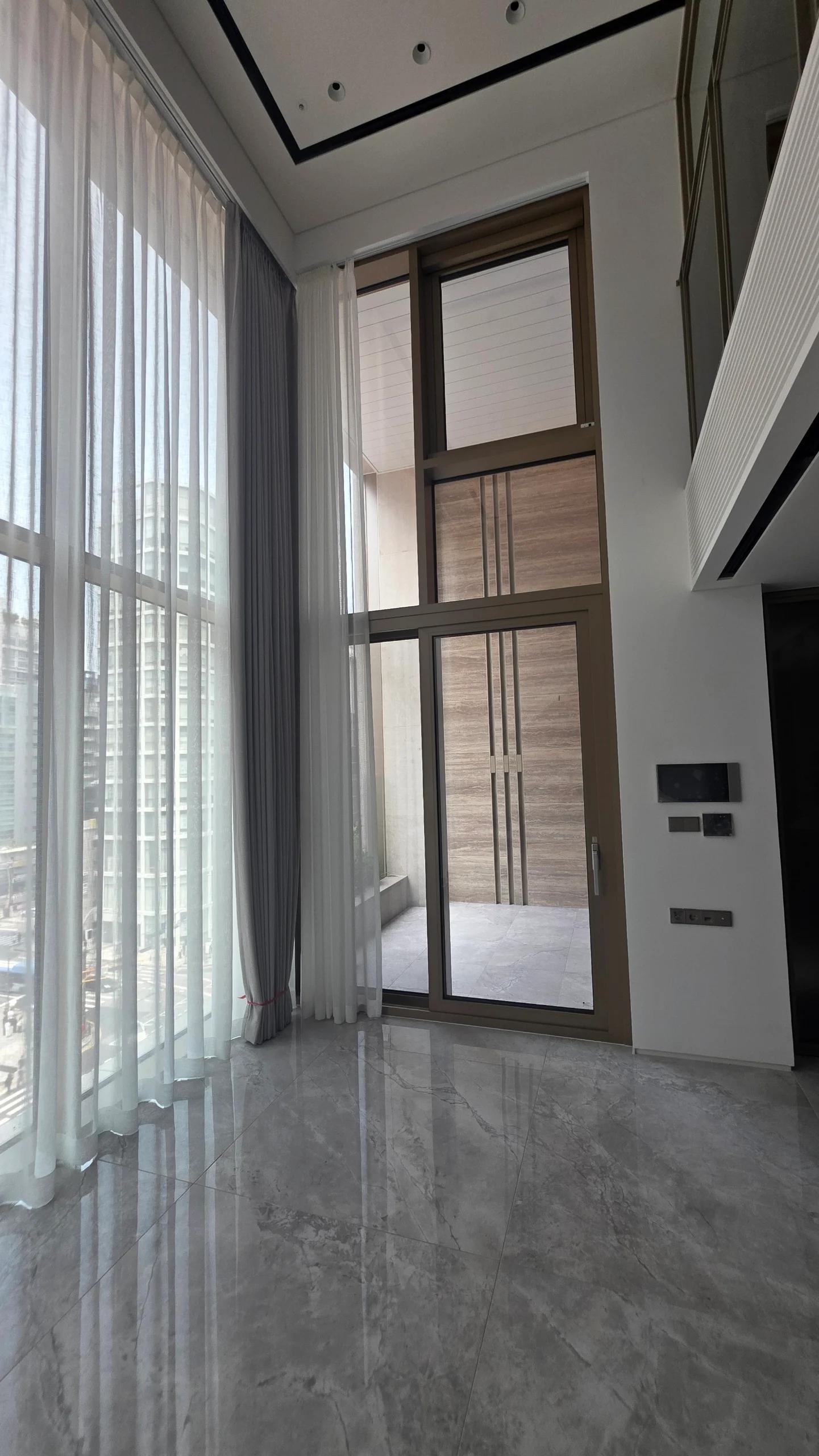 Brand New, high-end, duplex (2-floor structure), Business Contract, Gangnam. photo 1
