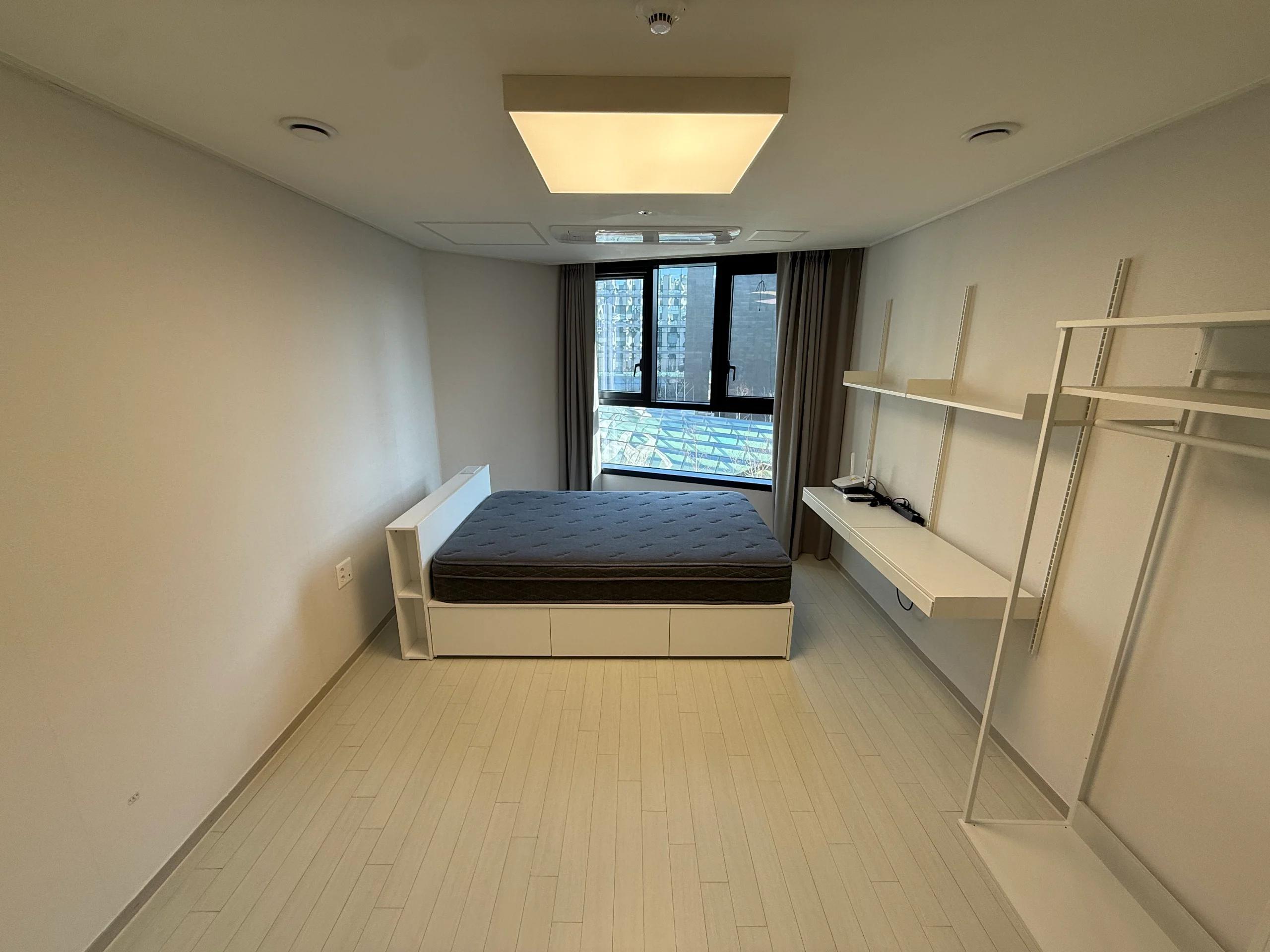1BR, 1BA, ARC, Rent Free for 6mo. or 12mo. Contract, Superior. photo 1