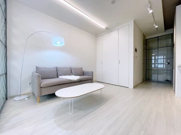 Small deposit and all furnished house in Seoul photo 2
