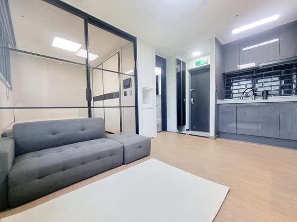 Small deposit and all furnished house in Seoul photo 3