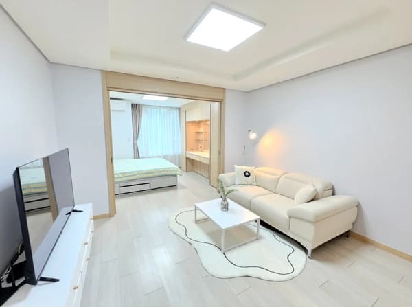 Small deposit and all furnished house in Seoul photo 2