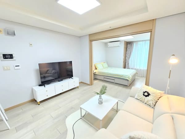 Small deposit and all furnished house in Seoul photo 3