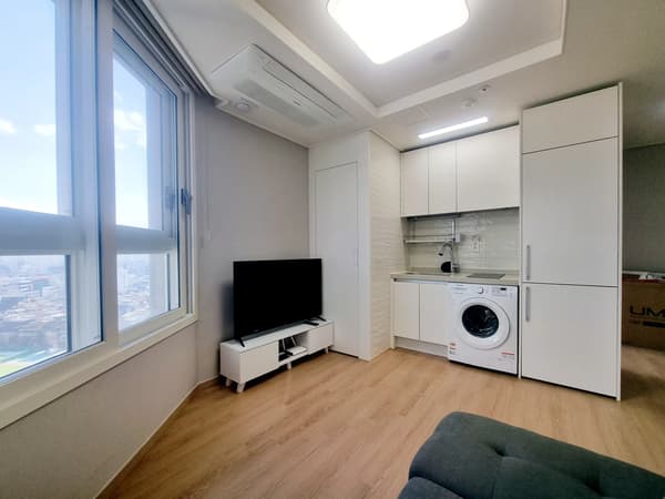 Small deposit and all furnished house in Seoul photo 3