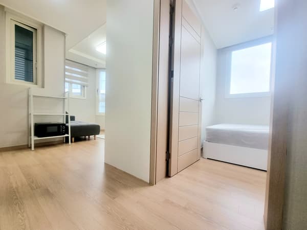 Small deposit and all furnished house in Seoul photo 5