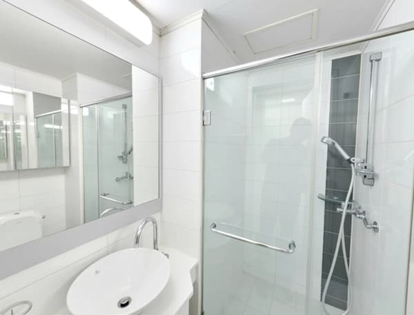 Small deposit and all furnished house in Seoul photo 5