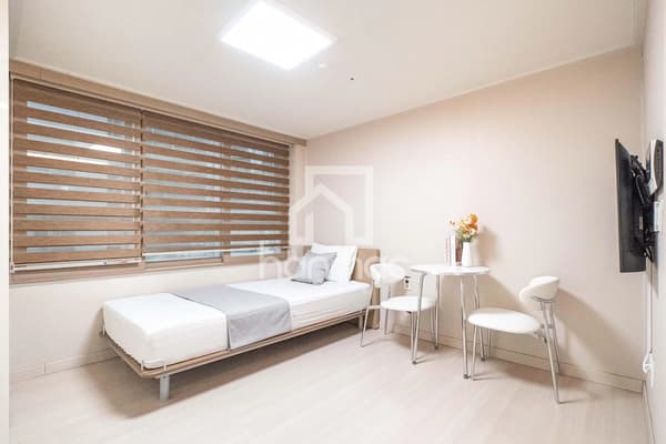 Small deposit and all furnished house in Seoul photo 2