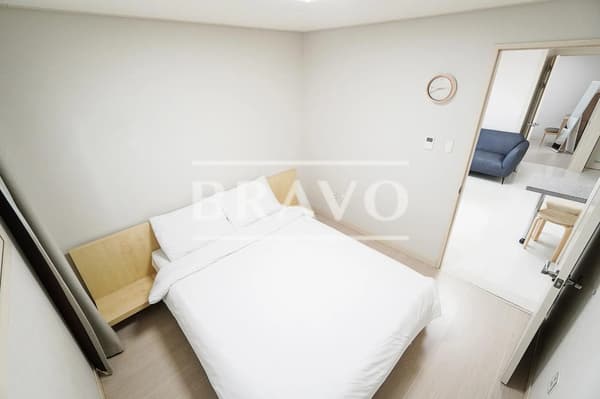 Small deposit and all furnished house in Seoul photo 3