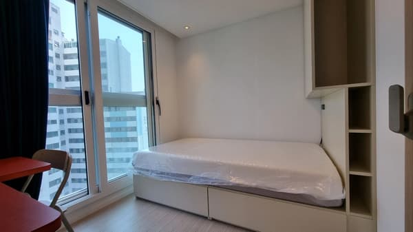 Two Rooms. 1-Year Contract: 1,660,000 KRW/month. 2 Months Free. Fully Furnished. No Management Fees. Immediate Move-In photo 3