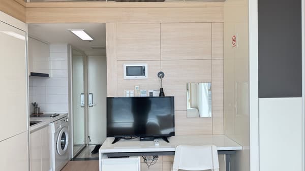 A Loft, Near Shinnonhyun Station, Low Deposit. photo 2