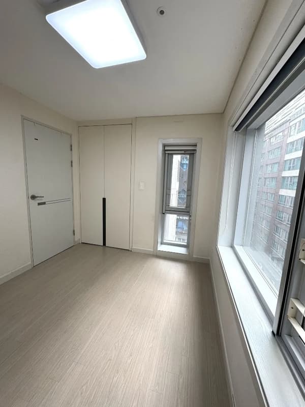 Studio Apartment Near Gangnam Station, For Sale, Move-in Ready photo 4