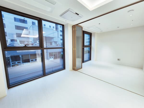 Newly Built, Within 5 Minutes Walk from Nambu Terminal Station. 2BR, 1BA. photo 2