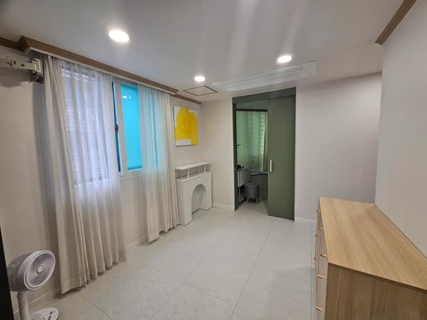 2BR, 1BA, Remodeled, Very Near Yangjae stn, Available After July 14 photo 4