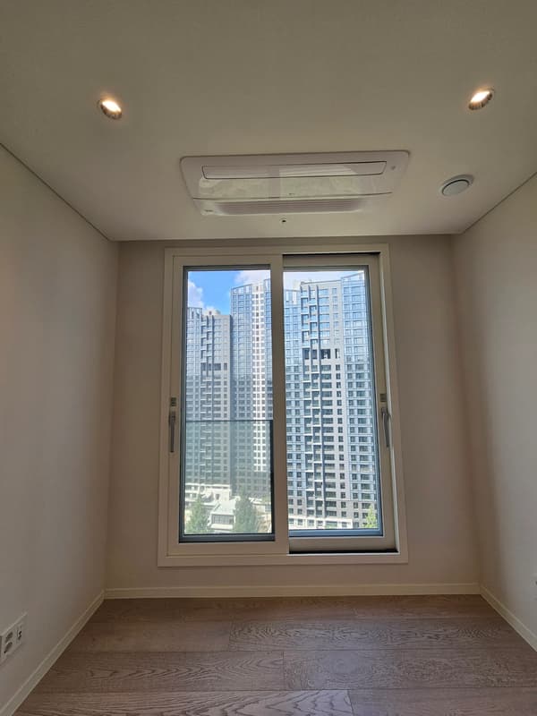 New, 3BR, 2BA, Business Contract, Residential Available. photo 3