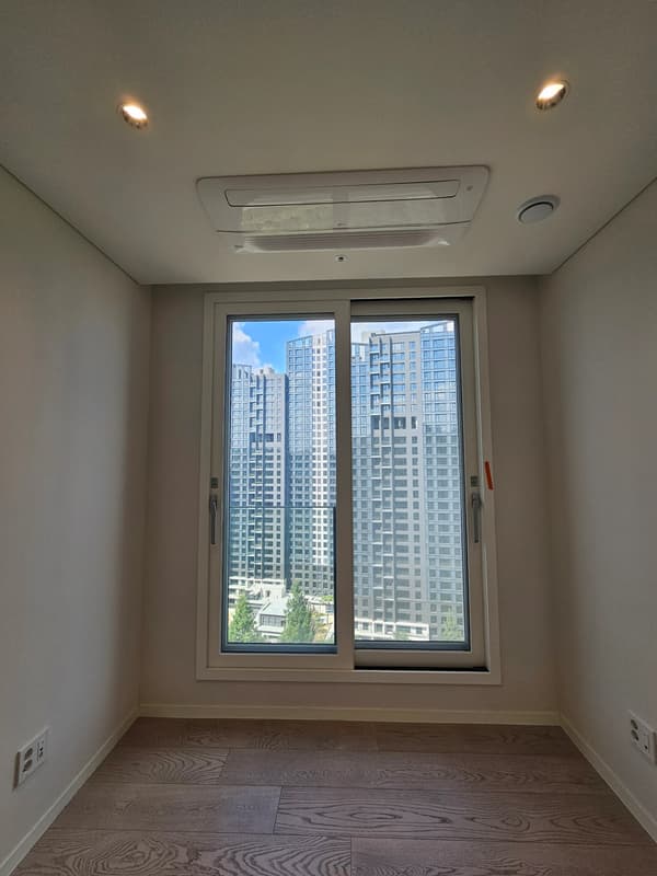 New, 3BR, 2BA, Business Contract, Residential Available. photo 4