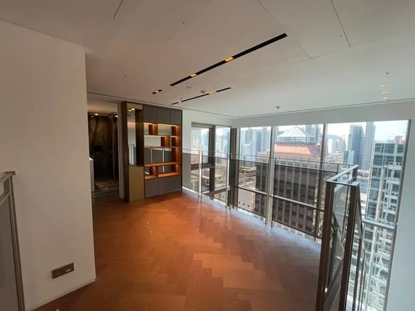 Sale Available. Brand New, High-End, Duplex (2 Floors). photo 3