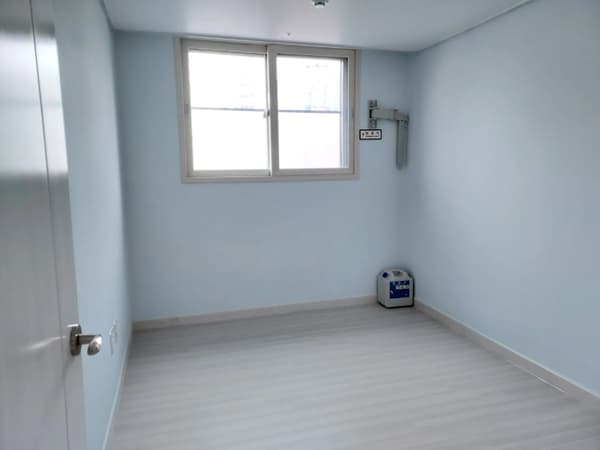 New, 1BR separate bedroom, ARC okay, near Sinchon subway station. photo 4