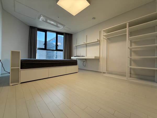1BR, 1BA, ARC, Rent Free for 6mo. or 12mo. Contract, Superior. photo 3