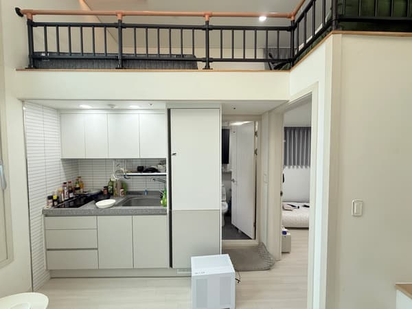 3mins to Sinchon. New, 1BR+LOFT, ARC photo 3