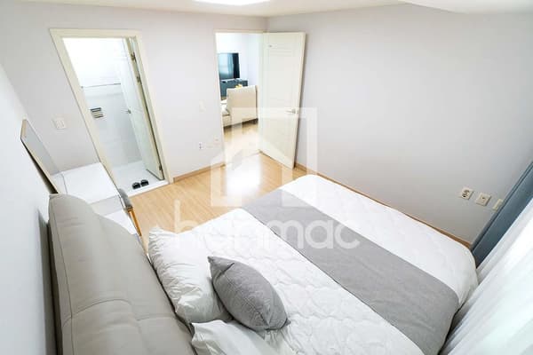 3BR, 2BA, 2min to stn, Card Acceptable, ARC, Pet. photo 4