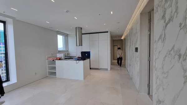 3-Room Han River View  Forest View High-End Officetel with Full Options, New photo 4