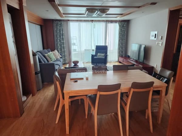 A Quiet, Cozy Home in the Historic Jongno Area photo 3