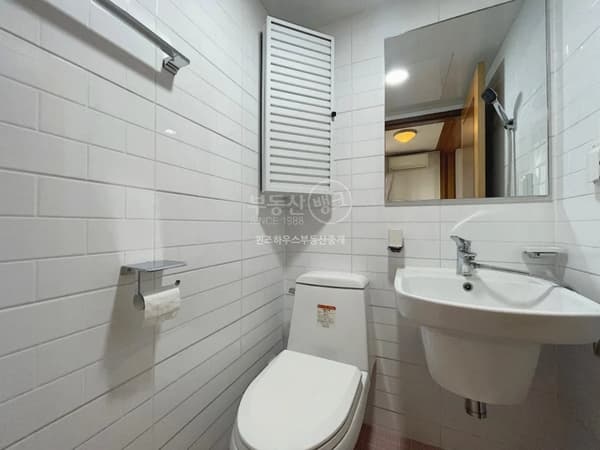 A 3-Bedroom Villa in the Korean Historic Area photo 4