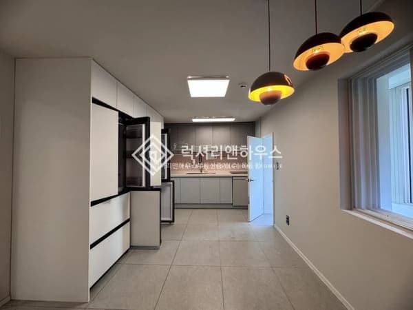 A Renewed Villa in the Upper Itaewon photo 3